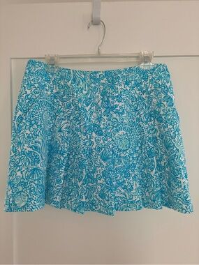 Lilly Pulitzer size 6 LUXLETIC SKORT . Excellent condition